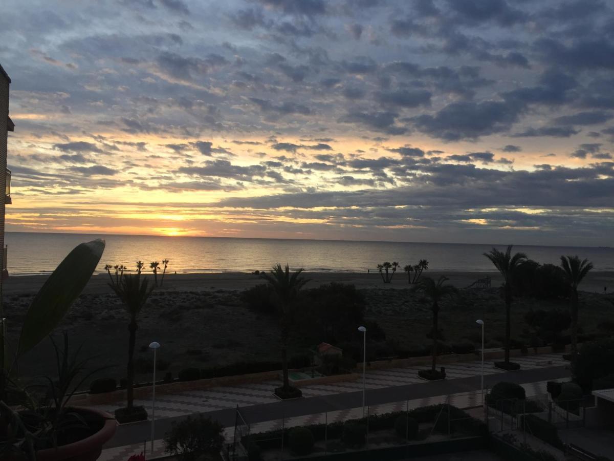 شقة كانيت ذي بيرينغير  في Vacaciones Canet Playa المظهر الخارجي الصورة