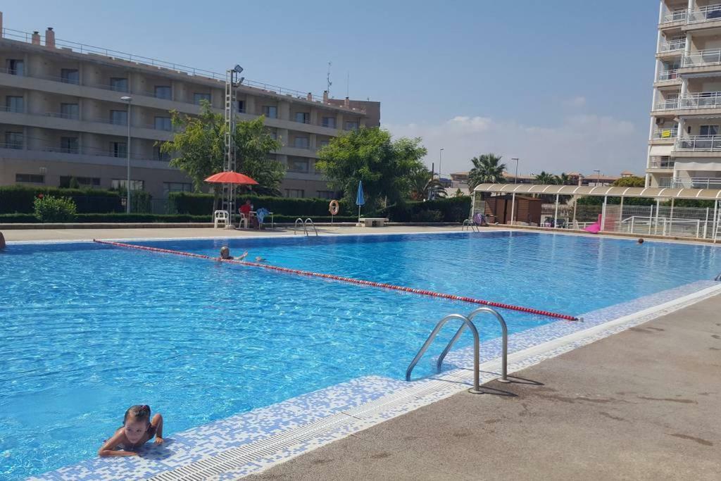 شقة كانيت ذي بيرينغير  في Vacaciones Canet Playa المظهر الخارجي الصورة