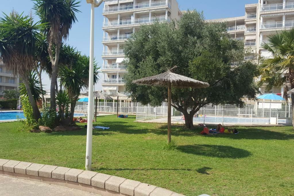 شقة كانيت ذي بيرينغير  في Vacaciones Canet Playa المظهر الخارجي الصورة