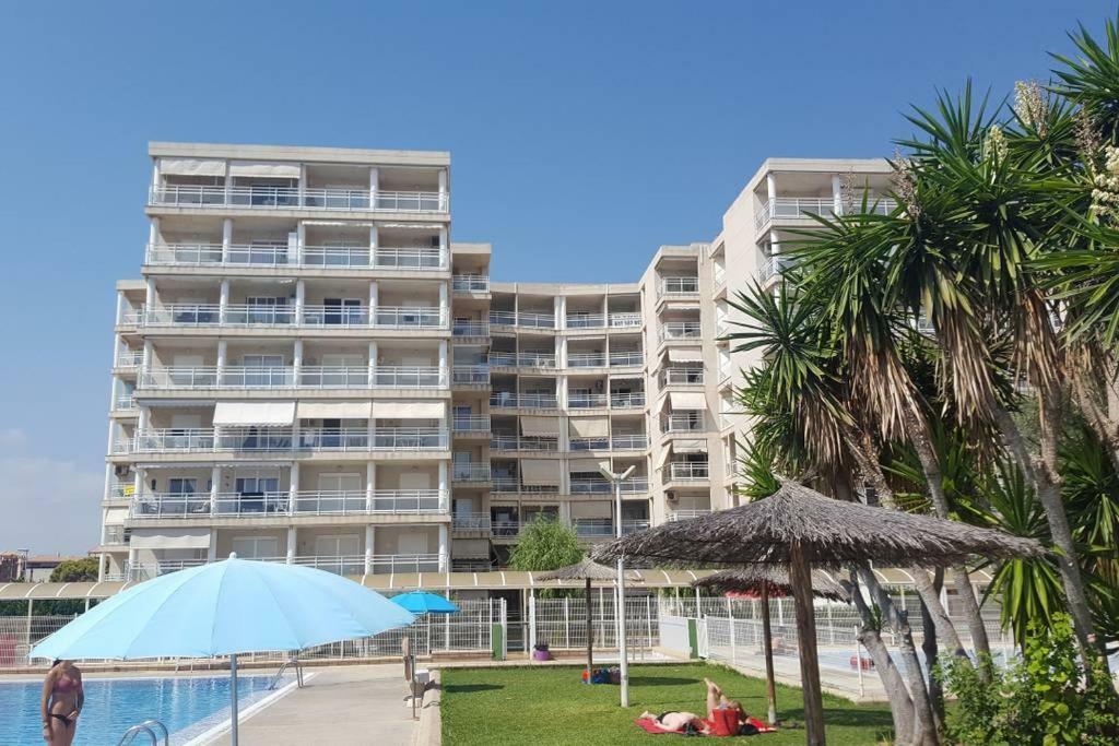 شقة كانيت ذي بيرينغير  في Vacaciones Canet Playa المظهر الخارجي الصورة